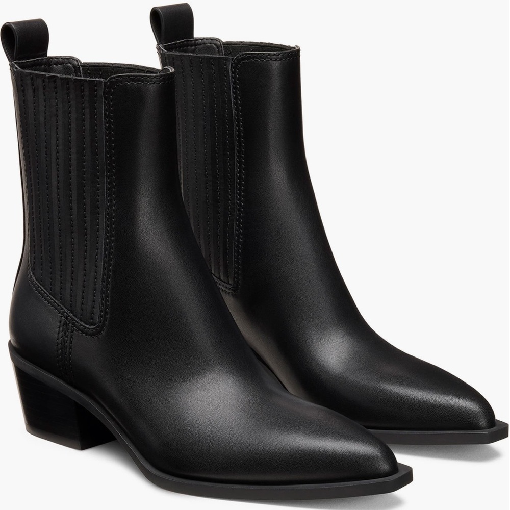 Stuart Weitzman Black Leather Kai Bootie